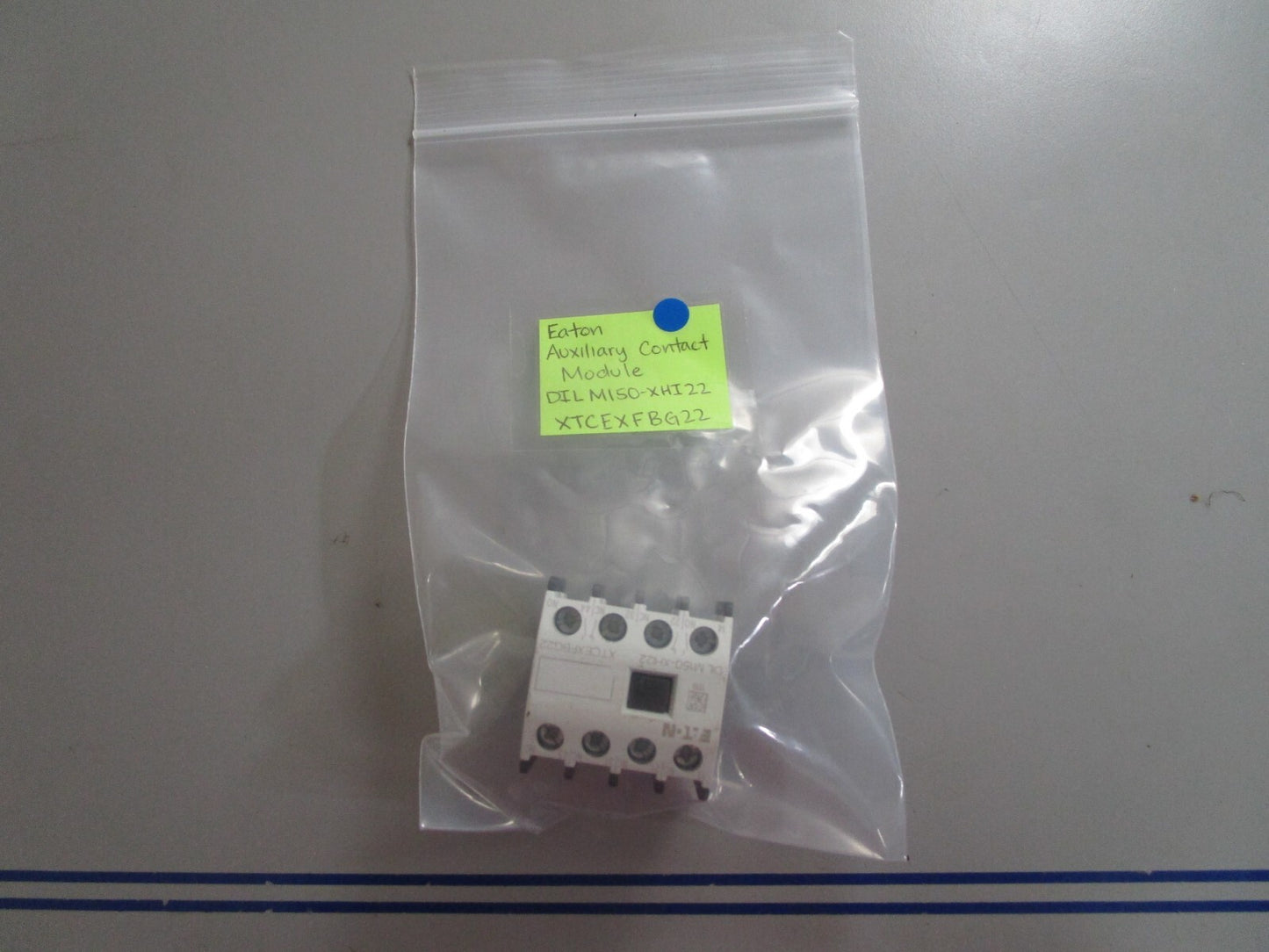 *NEW* 0810 Eaton Auxiliary Contact Module DILM150-XHI22 XTCEXFBG22