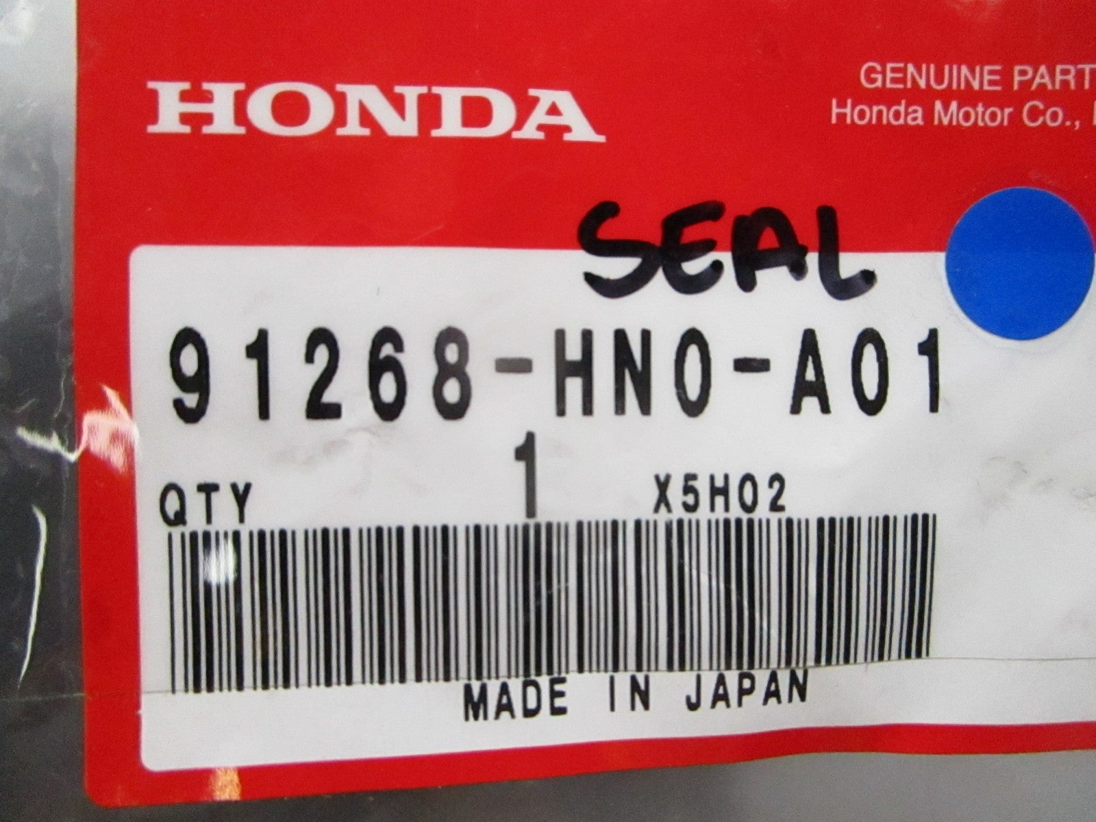 *NEW OEM* 0810 Honda Seal 91268-HN0-A01