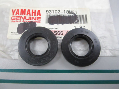 NEW OEM (LOT OF 2) 93102-18M21-00 Yamaha Oil Seal 0810