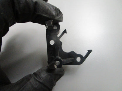 *NEW OEM* 0810 OMC Johnson Evinrude Throttle Sensor Retainer 343086 0343086