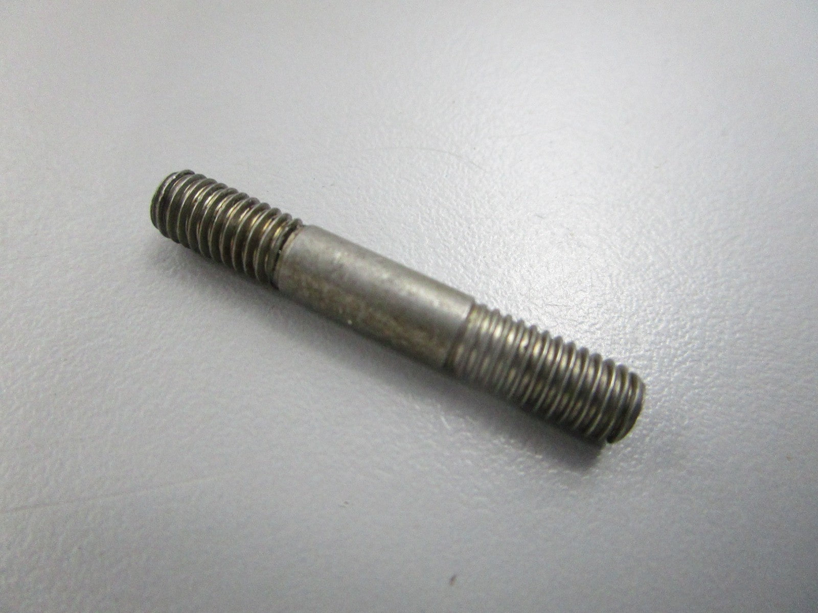 NEW OEM 16-30172 Mercury Quicksilver Stud 0810