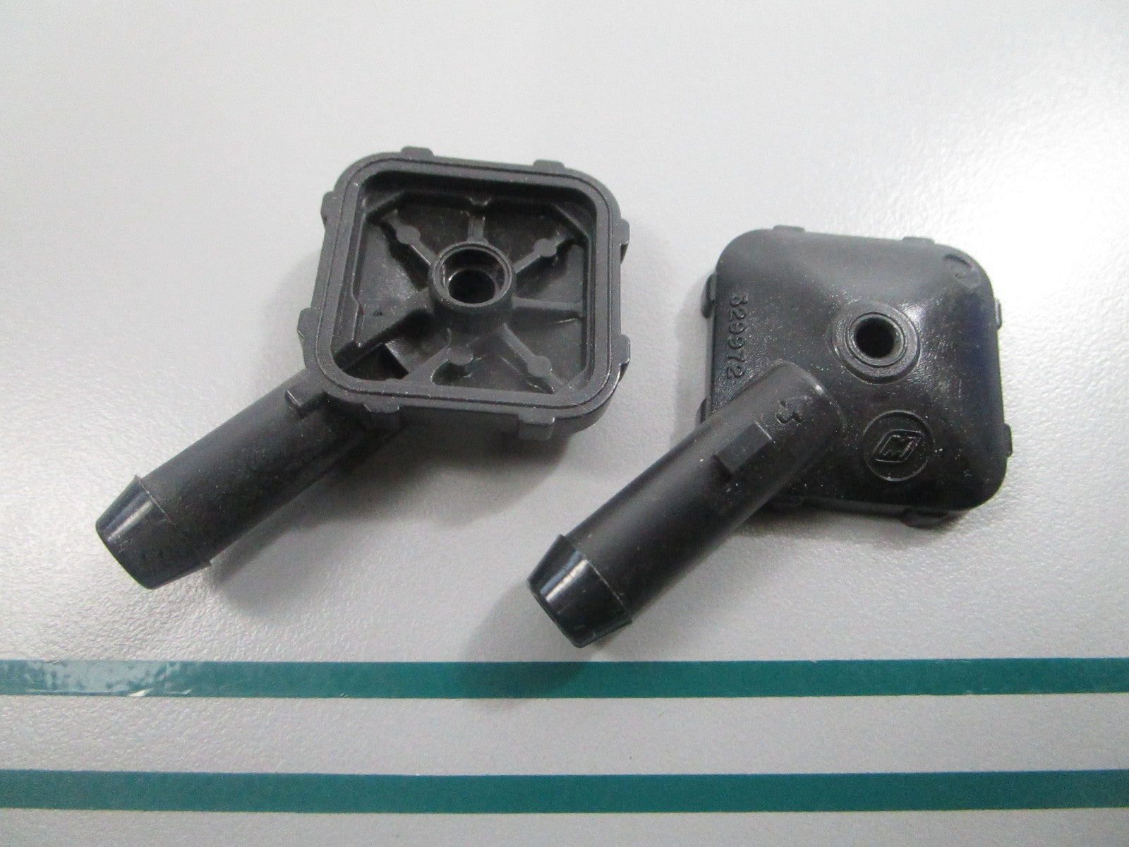 NEW OEM (LOT OF 2) 329972 0329972 OMC Johnson Evinrude Cap 0810