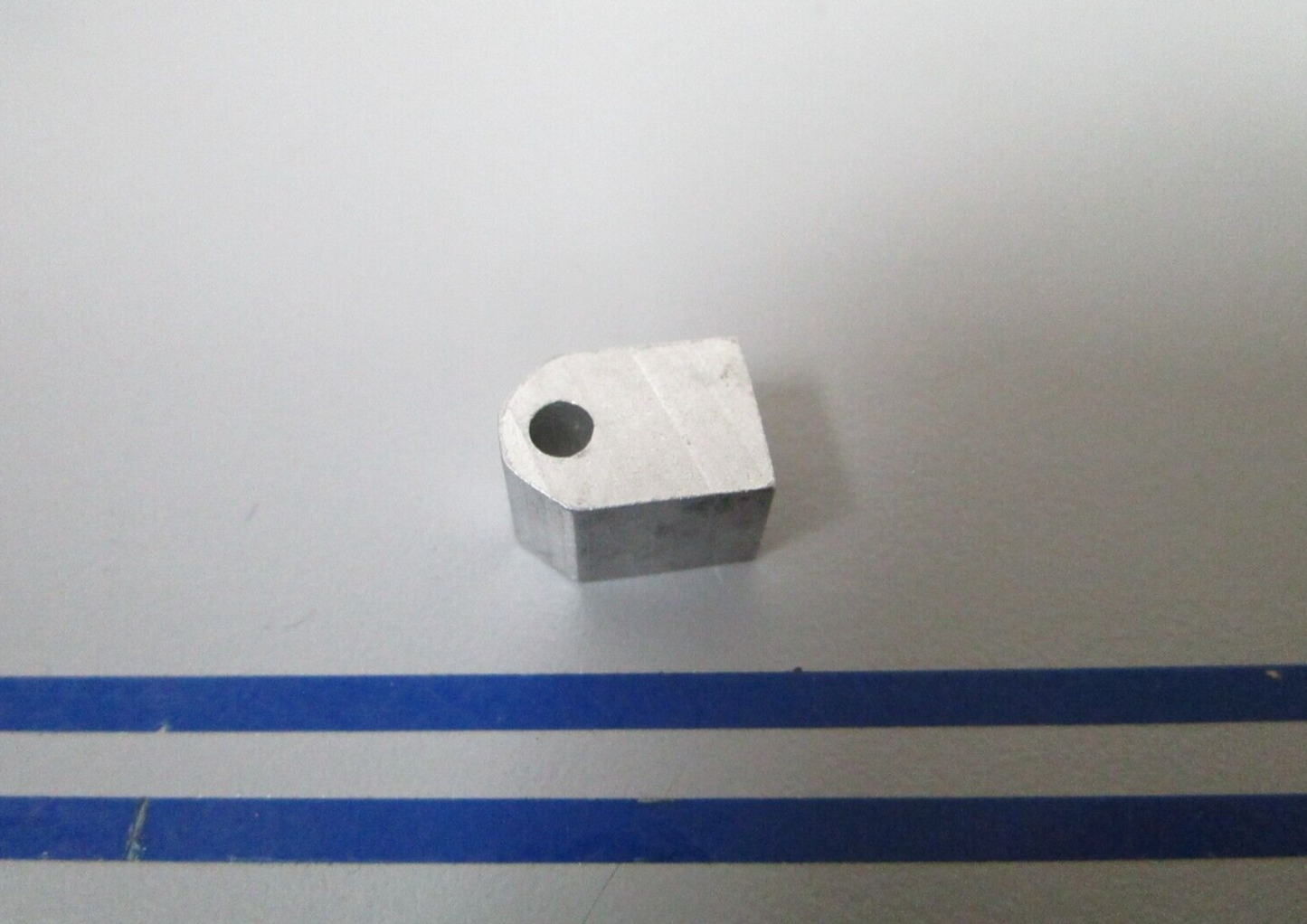 *NEW OEM* 0810 OMC Johnson Evinrude Swivel 316140 0316140