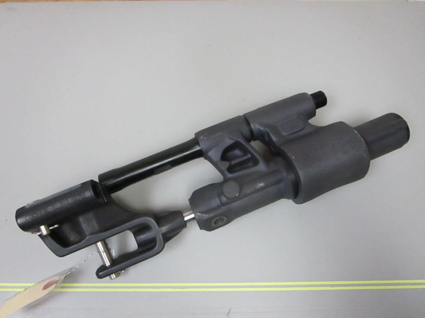 *NEW OEM* 0720 Volvo Penta Power Steering Actuator 3860883 21910902