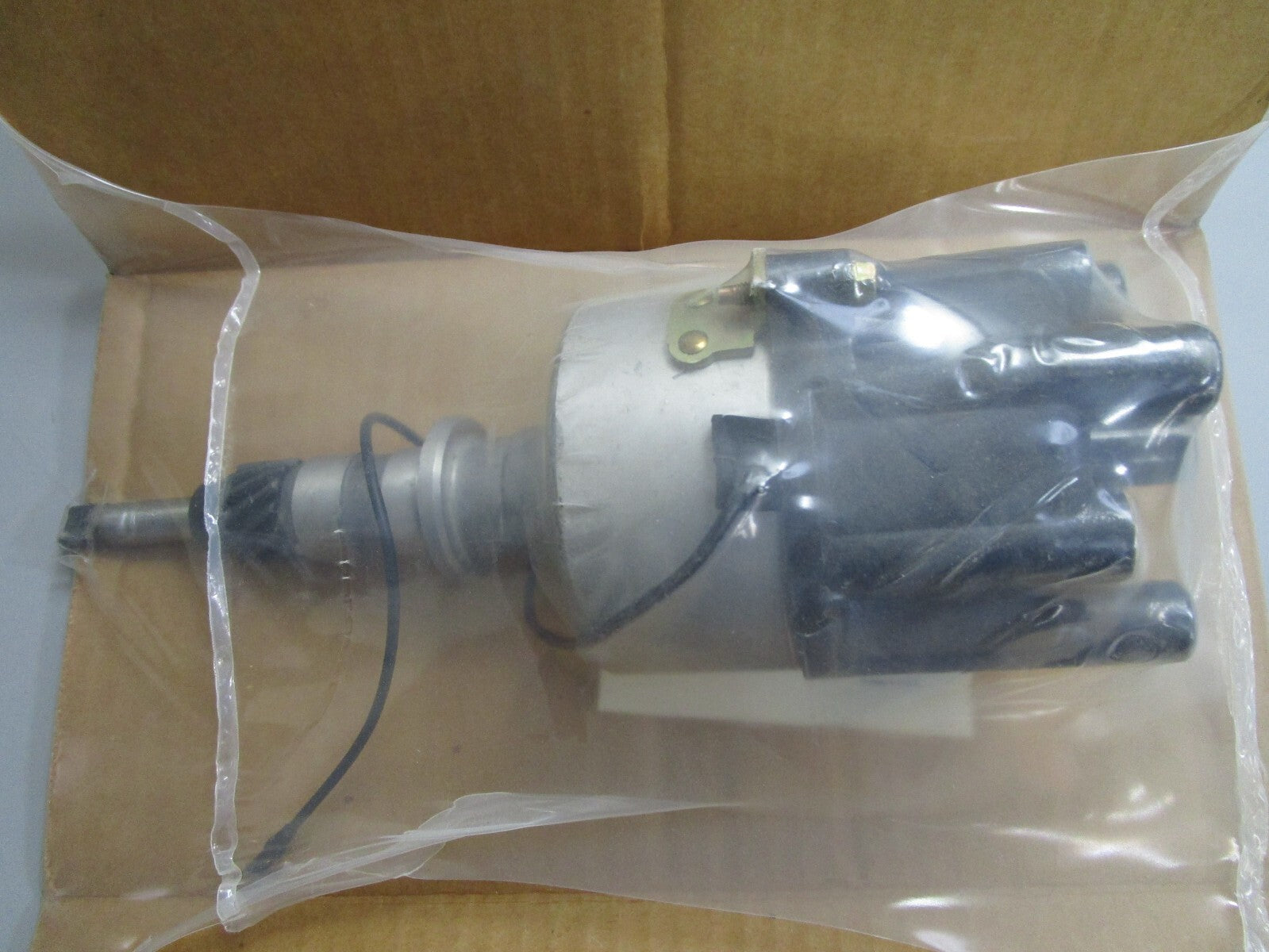 *NEW OEM* 0820 OMC Sterndrive Distributor 987165 097165