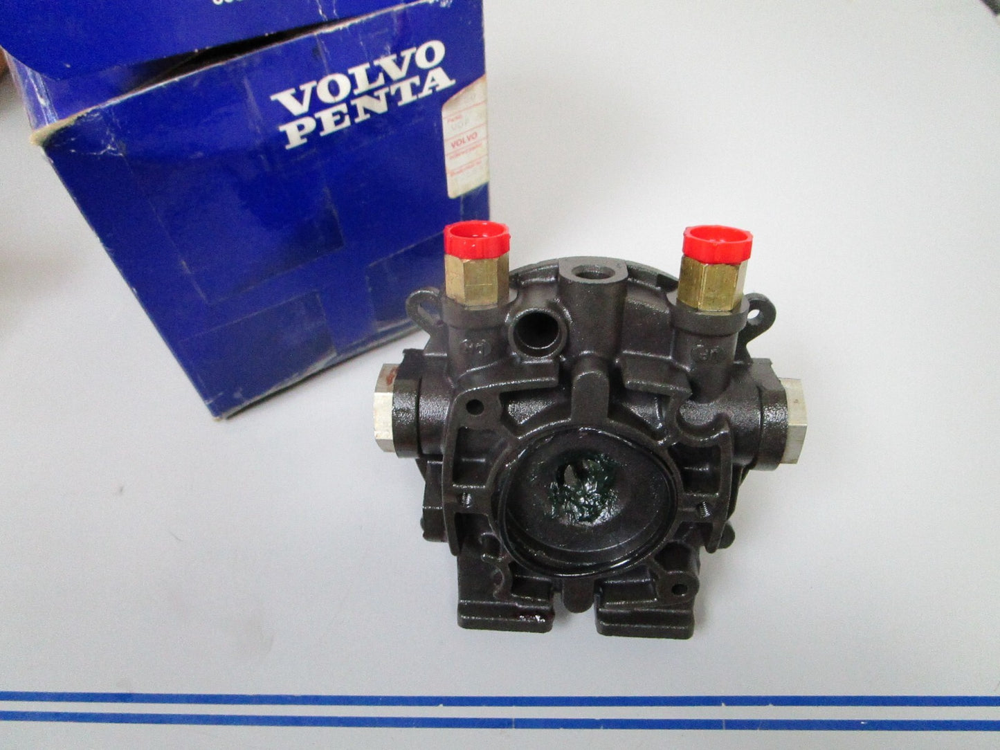 *NEW OEM* 0720 Volvo Penta Trim Pump Adapter Motor 3858074