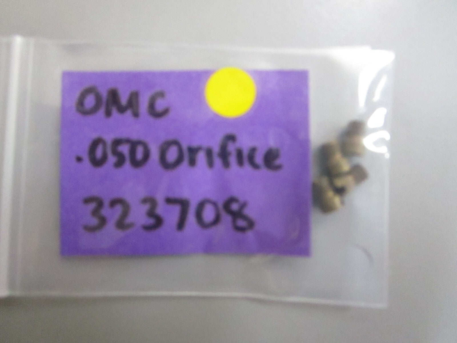 *NEW OEM* 0810 OMC Johnson Evinrude .050 Orifice 323708 0323708