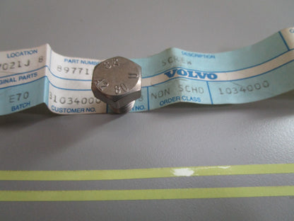 *NEW OEM* 0810 Volvo Penta Screw 897711