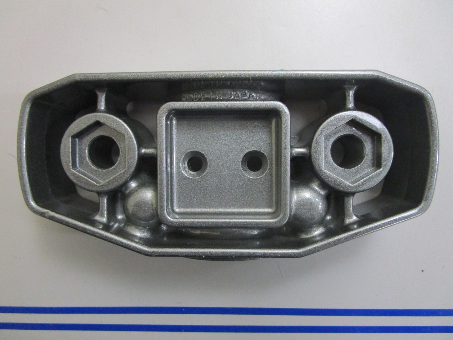 *NEW OEM* 0820 Suzuki Lower Mount Bracket 54212-96310-0ED