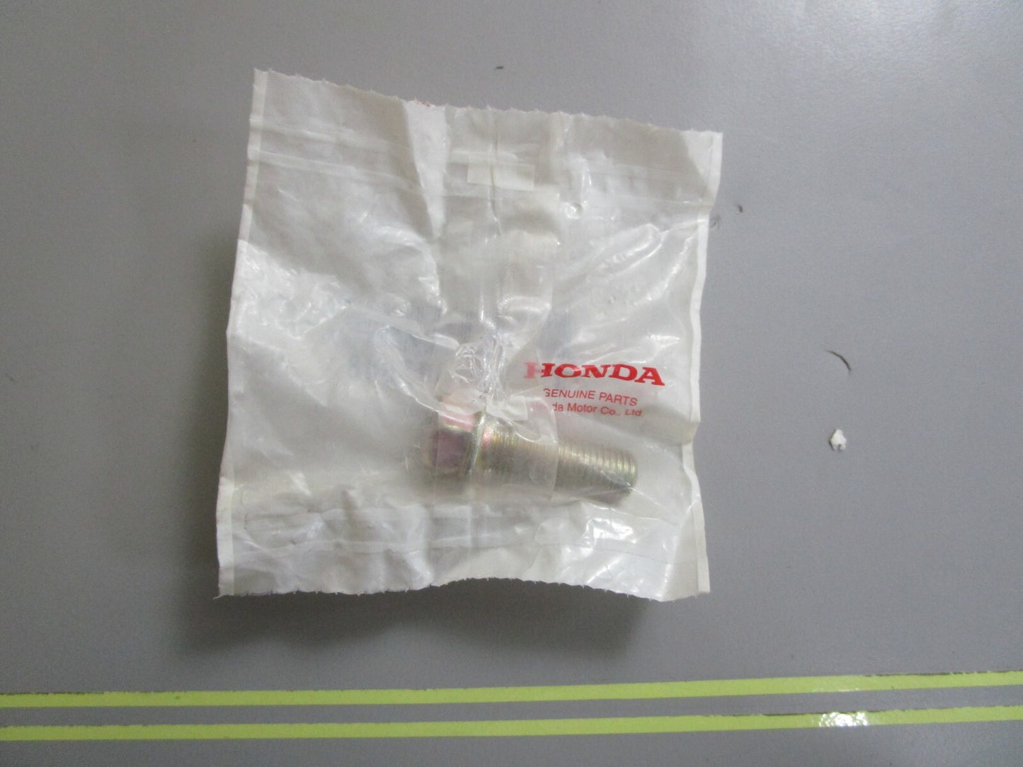 *NEW OEM* 0810 Honda Flange Bolt 95701-1003008