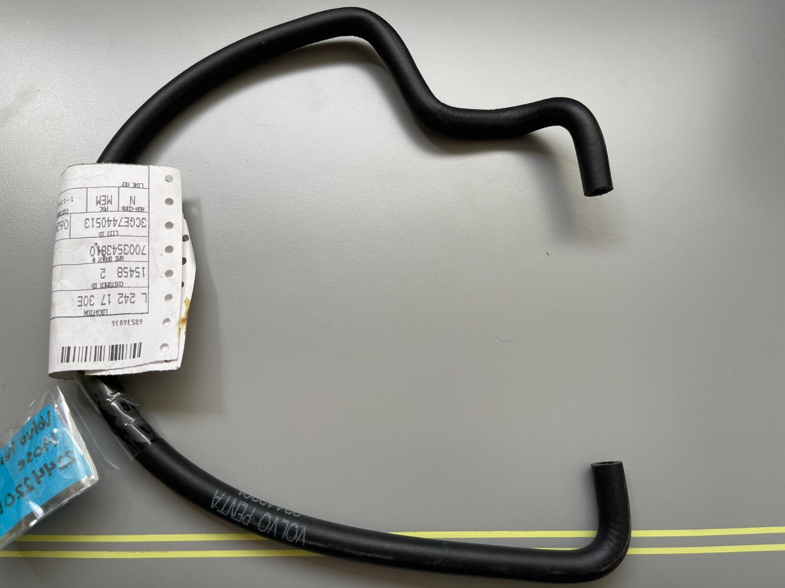 *NEW OEM* 0810 Volvo Penta Hose 22442201