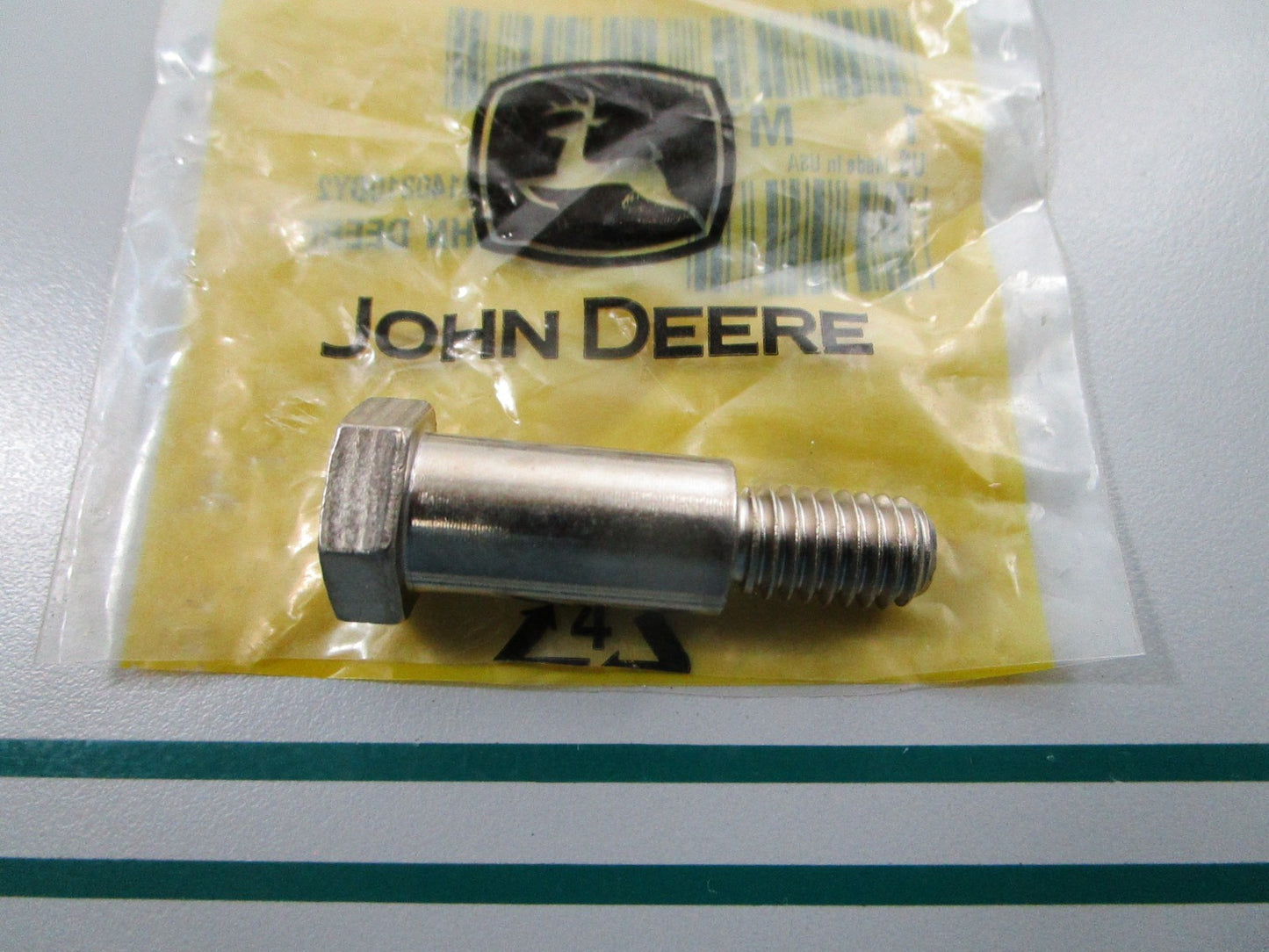 NEW OEM MT3016 John Deere Bolt 0810