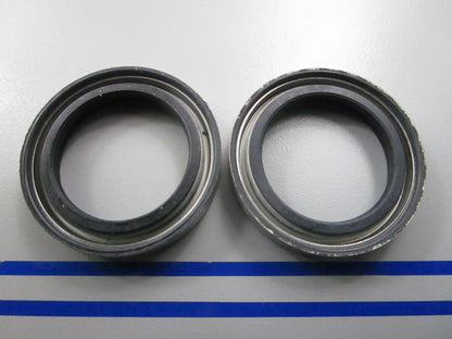 *NEW OEM* (LOT OF 2) 0810 OMC Johnson Evinrude Seal 330137 0330137