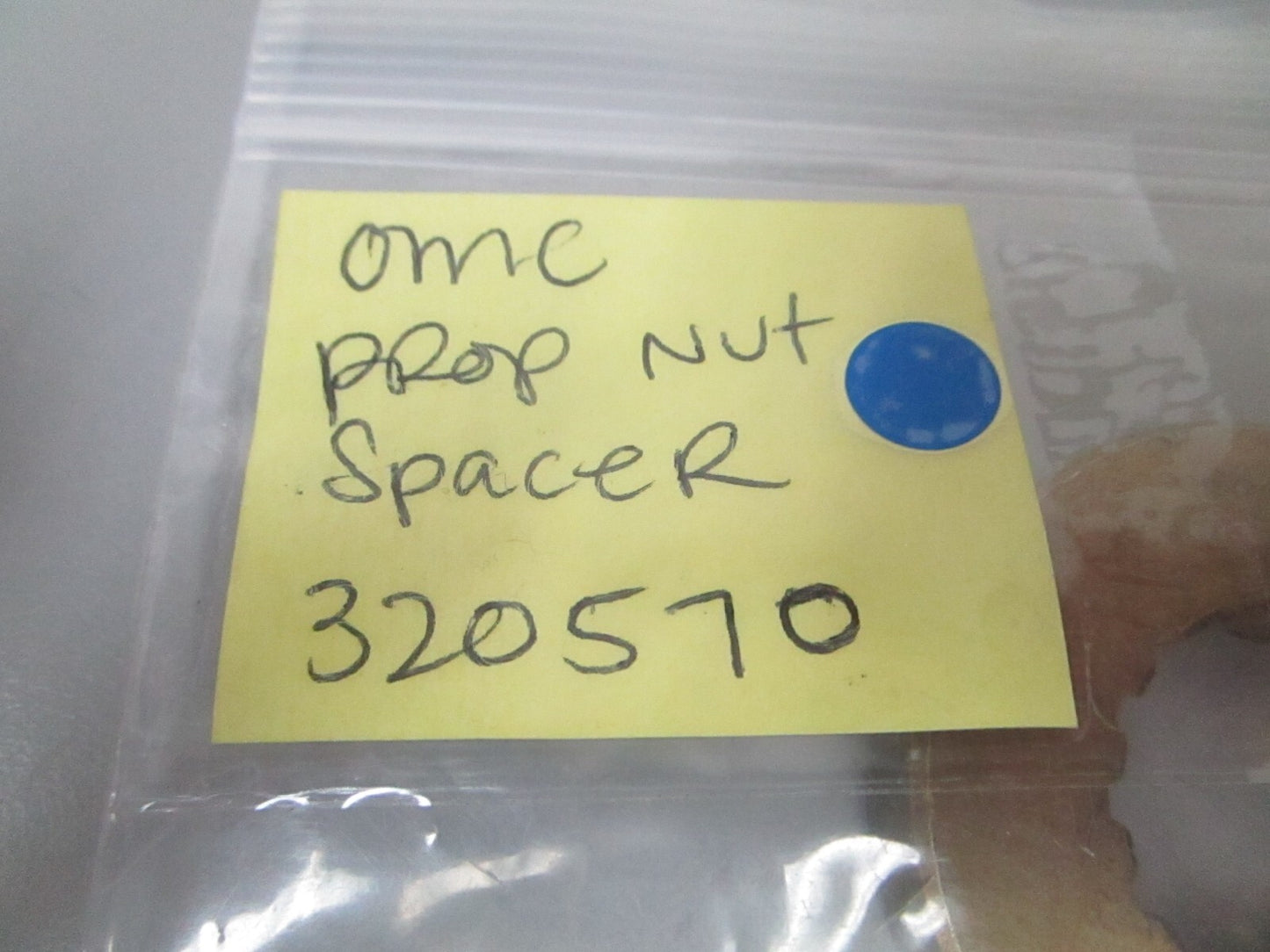 *NEW OEM* 0810 OMC Johnson Evinrude Propeller Nut Spacer 320570 0320570