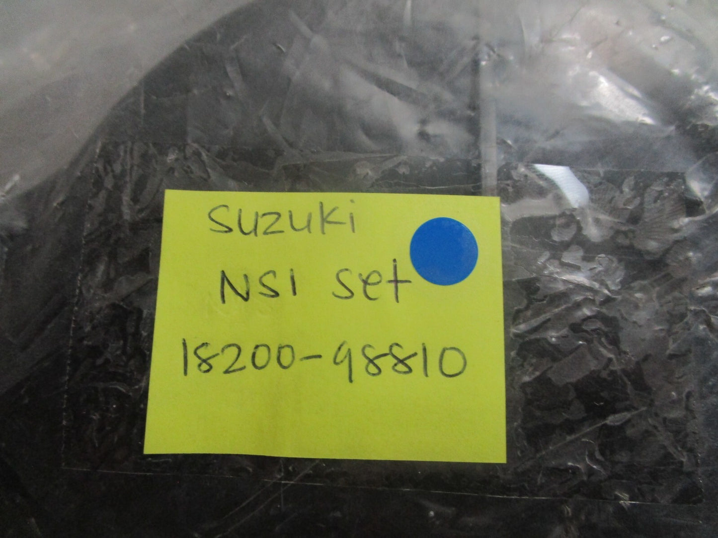 *NEW OEM* 0810 Suzuki NSI Set 18200-98810