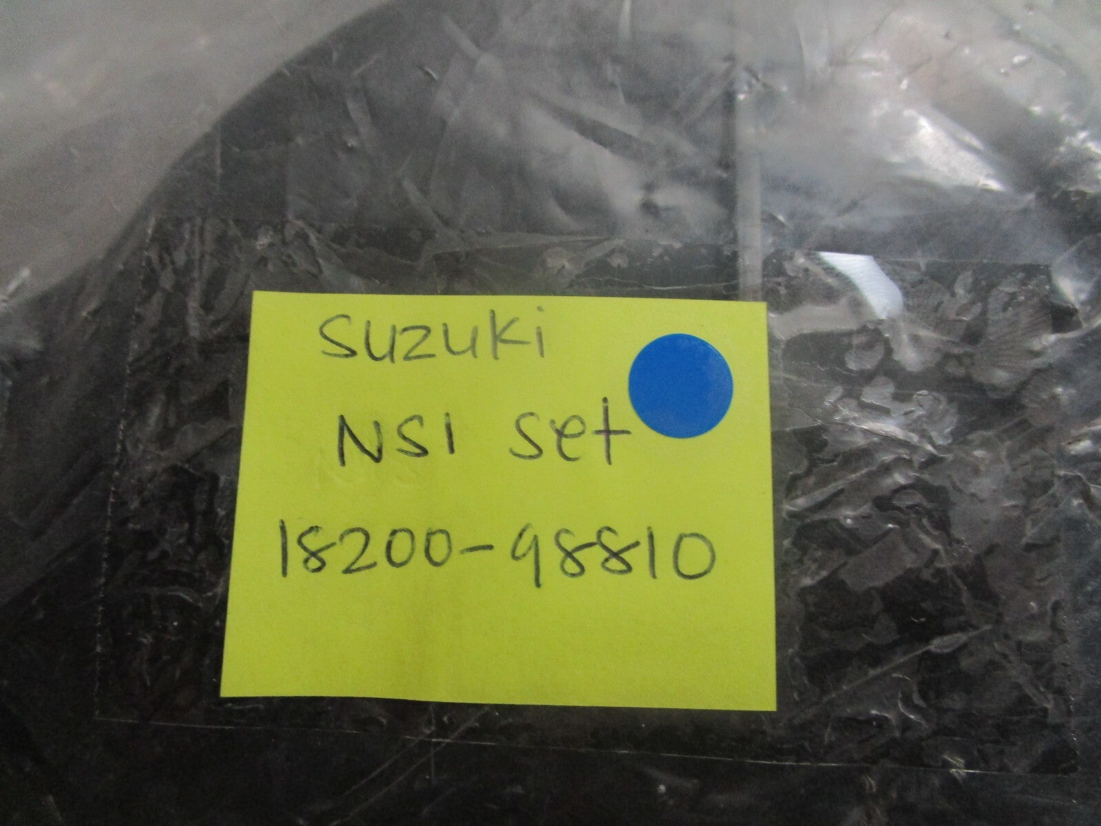 *NEW OEM* 0810 Suzuki NSI Set 18200-98810