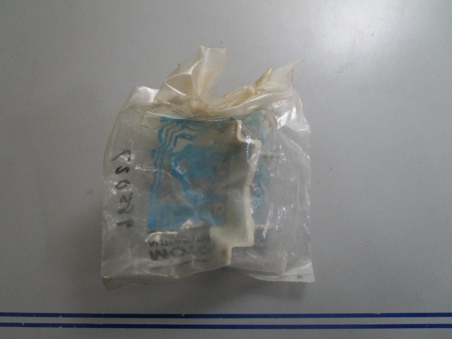 *NEW OEM* 0810 OMC Johnson Evinrude Rectifier Bridge 985027 0985027