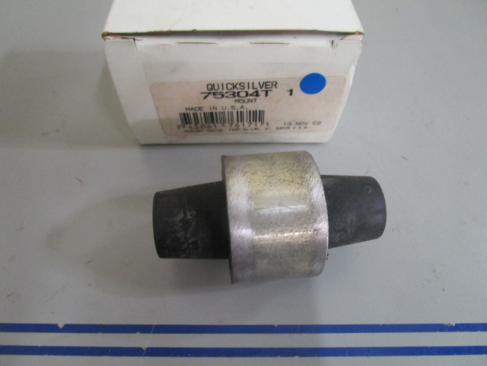 *NEW OEM* 0820 Mercury Quicksilver Mount 75304T1