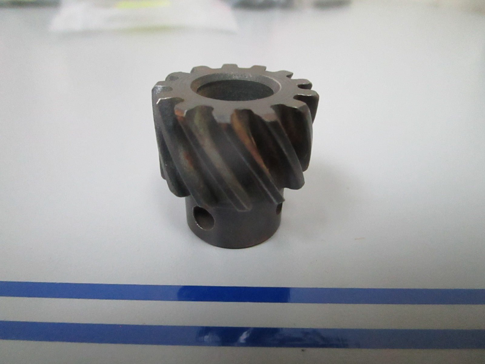 NEW OEM 311703 0311703 OMC Johnson Evinrude Drive Gear 0720
