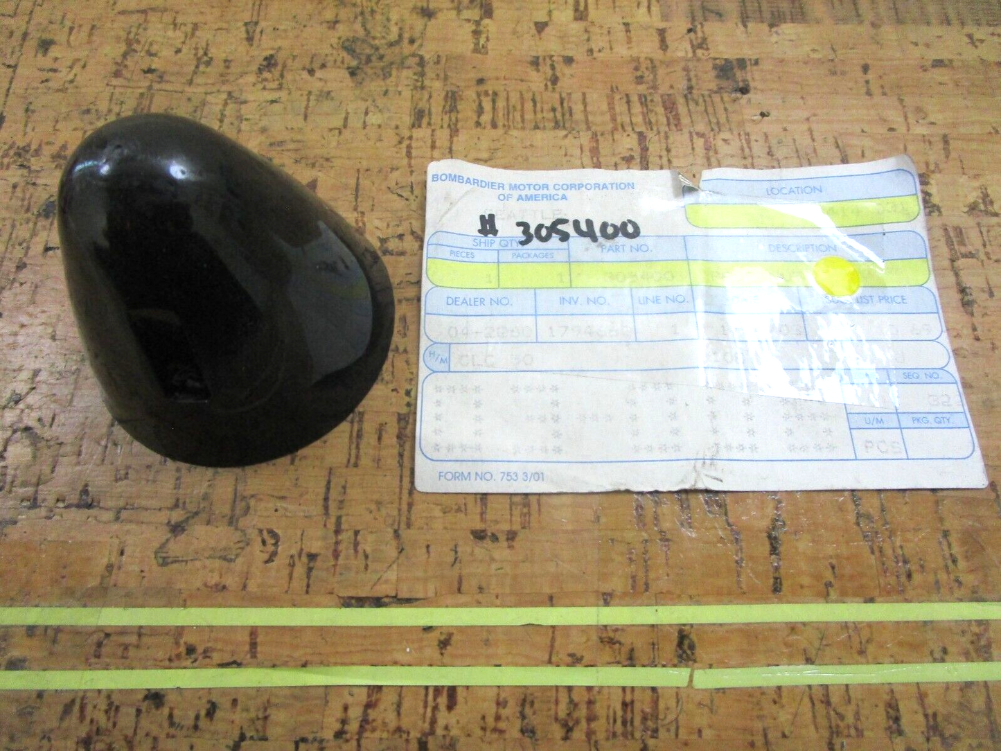 *NEW OEM* 0750 OMC Johnson Evinrude PROP NUT 305400 0305400