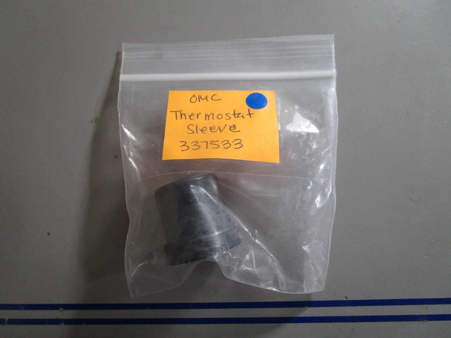 *NEW OEM* 0810 OMC Johnson Evinrude Thermostat Sleeve 337533 0337533