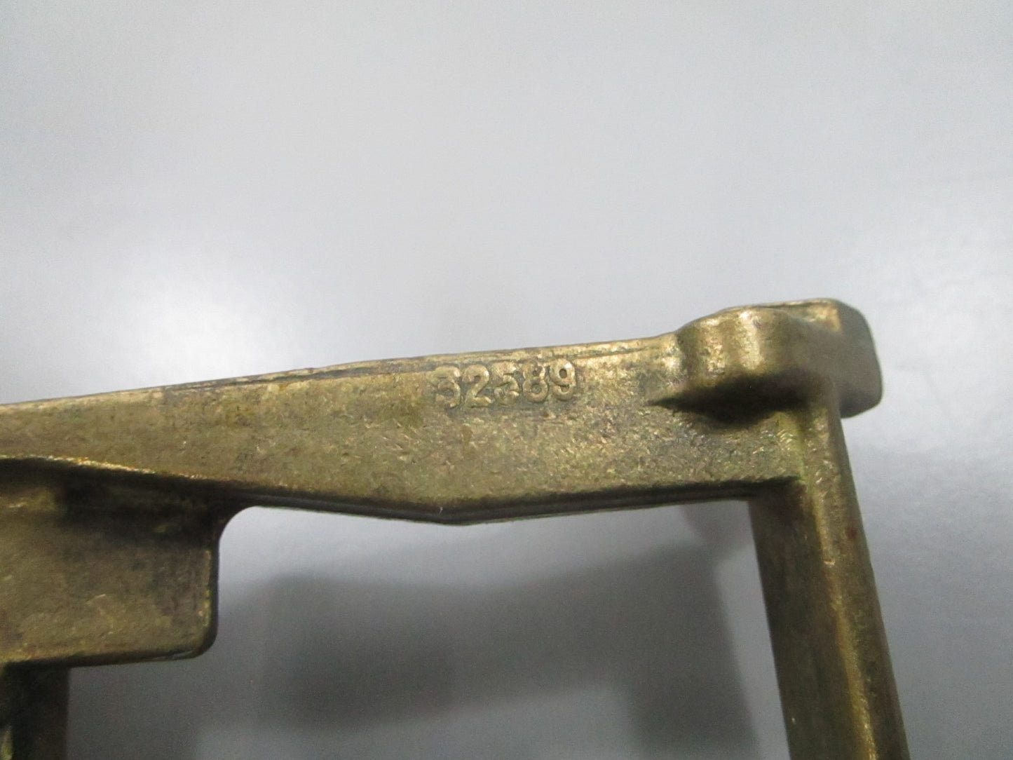 *NEW OEM* 0810 Mercury Quicksilver Bracket 32589