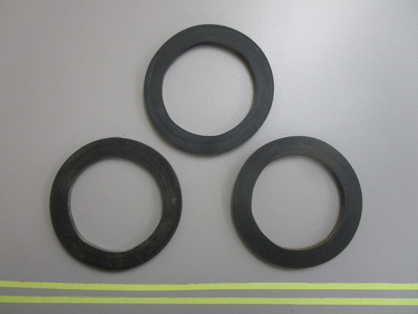 *NEW OEM* (LOT OF 3) 0810 Volvo Penta Gasket 940046