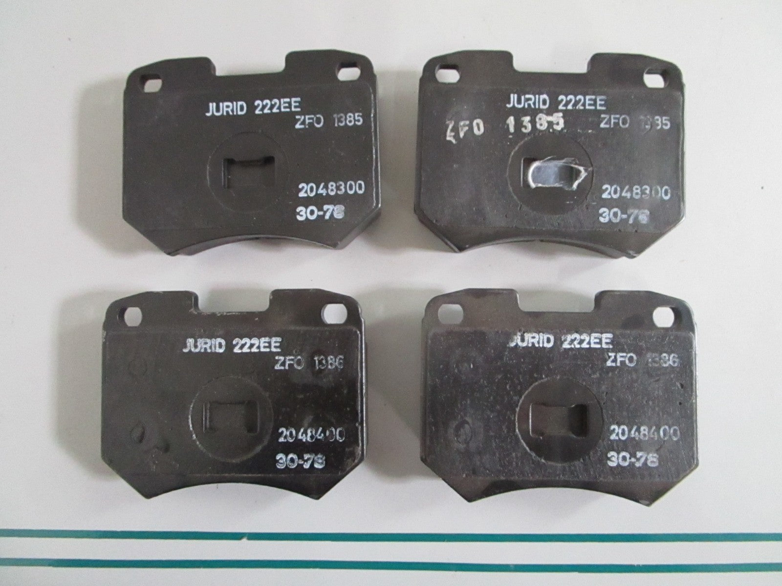 NEW OEM 431698151 Jurid 4 Brake Pad Set 0820
