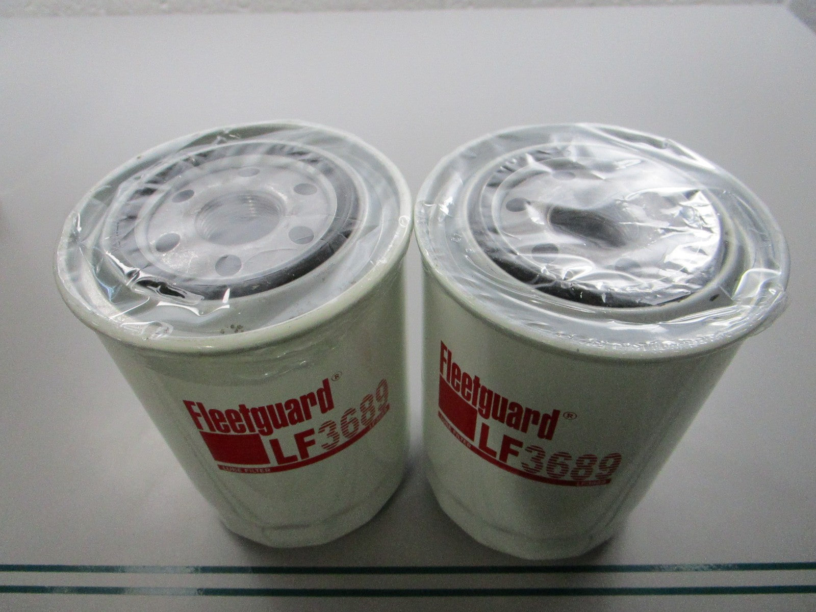 NEW (LOT OF 2) LF3689 Fleetguard Oil Filter 0810