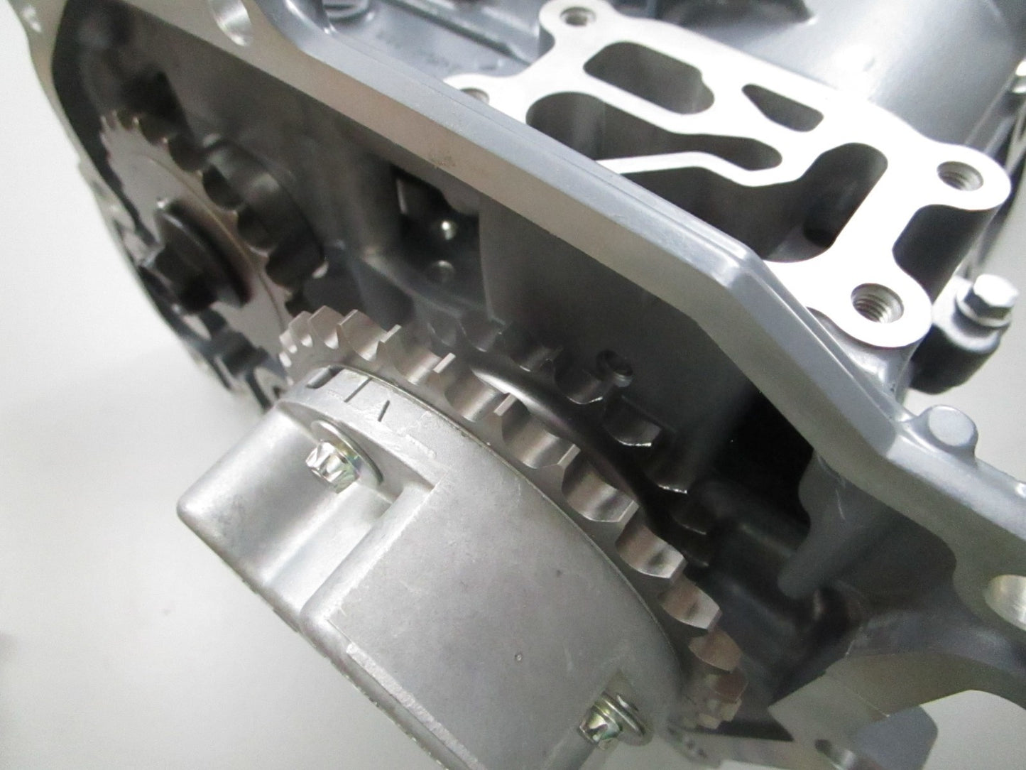 *NEW OEM* 0720 Suzuki DF 250 275 Port Cylinder Head Assembly 12000-93Y90