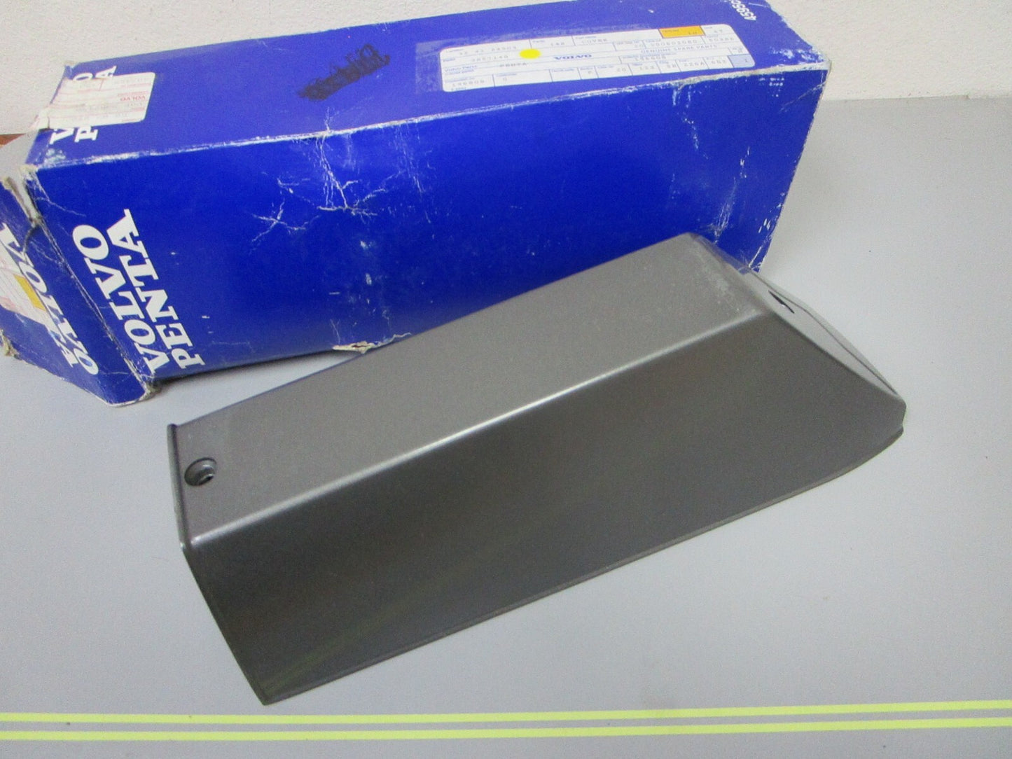 *NEW OEM* 0720 Volvo Penta Cover 3857148