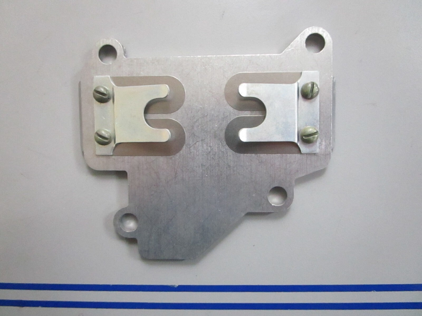 *NEW OEM* 0820 Mercury Force Reed Plate Ay FA318158