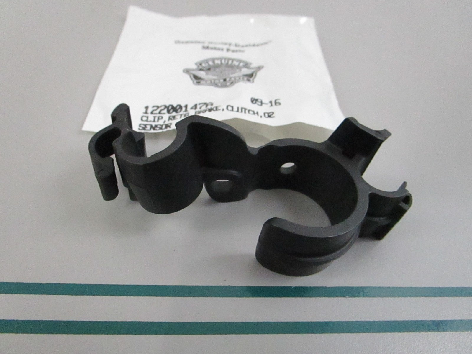 NEW OEM 12200147A Harley Davidson Clip 0810