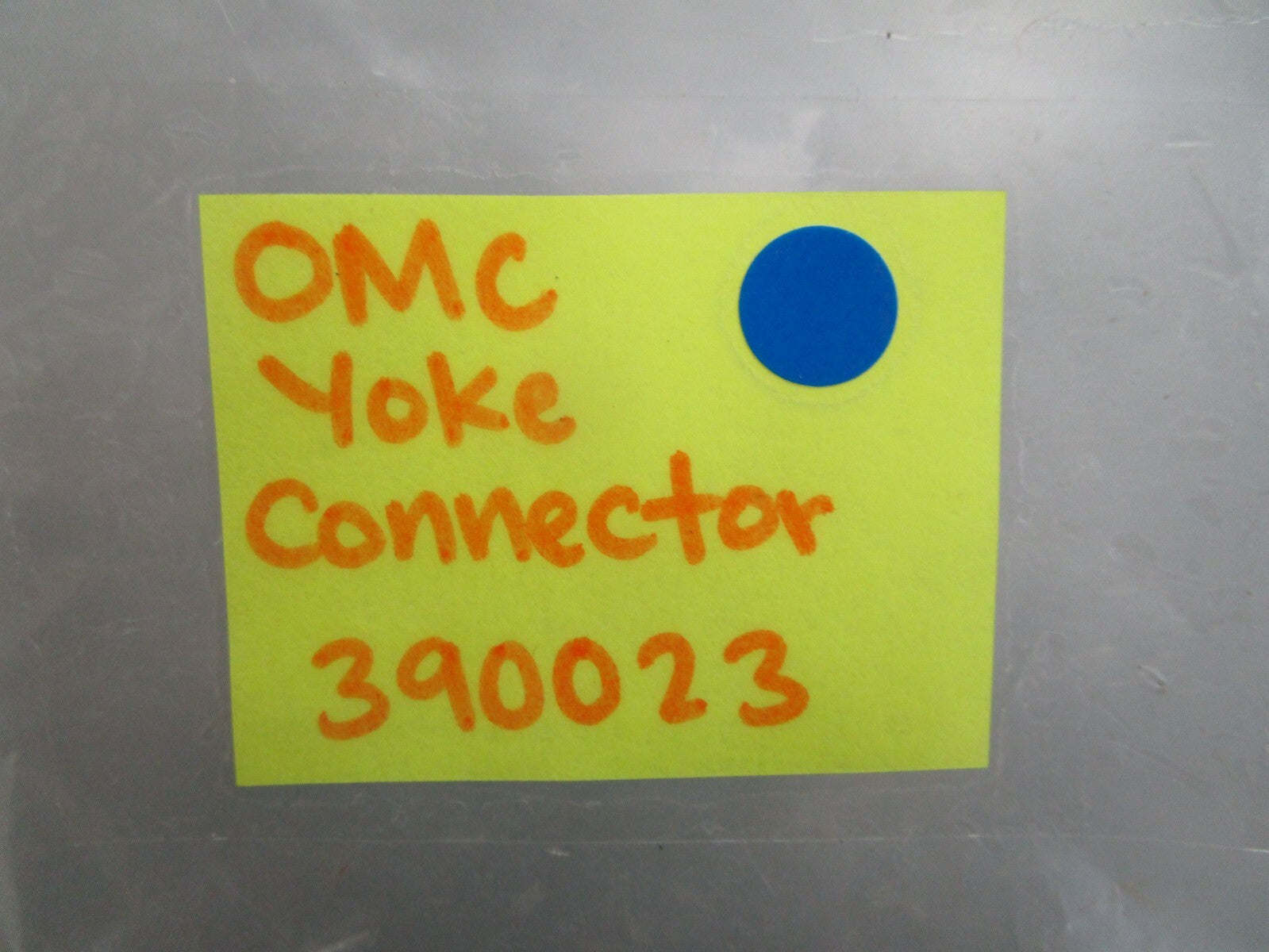 *NEW OEM* 0820 OMC Johnson Evinrude Yoke Connector 390023 0390023