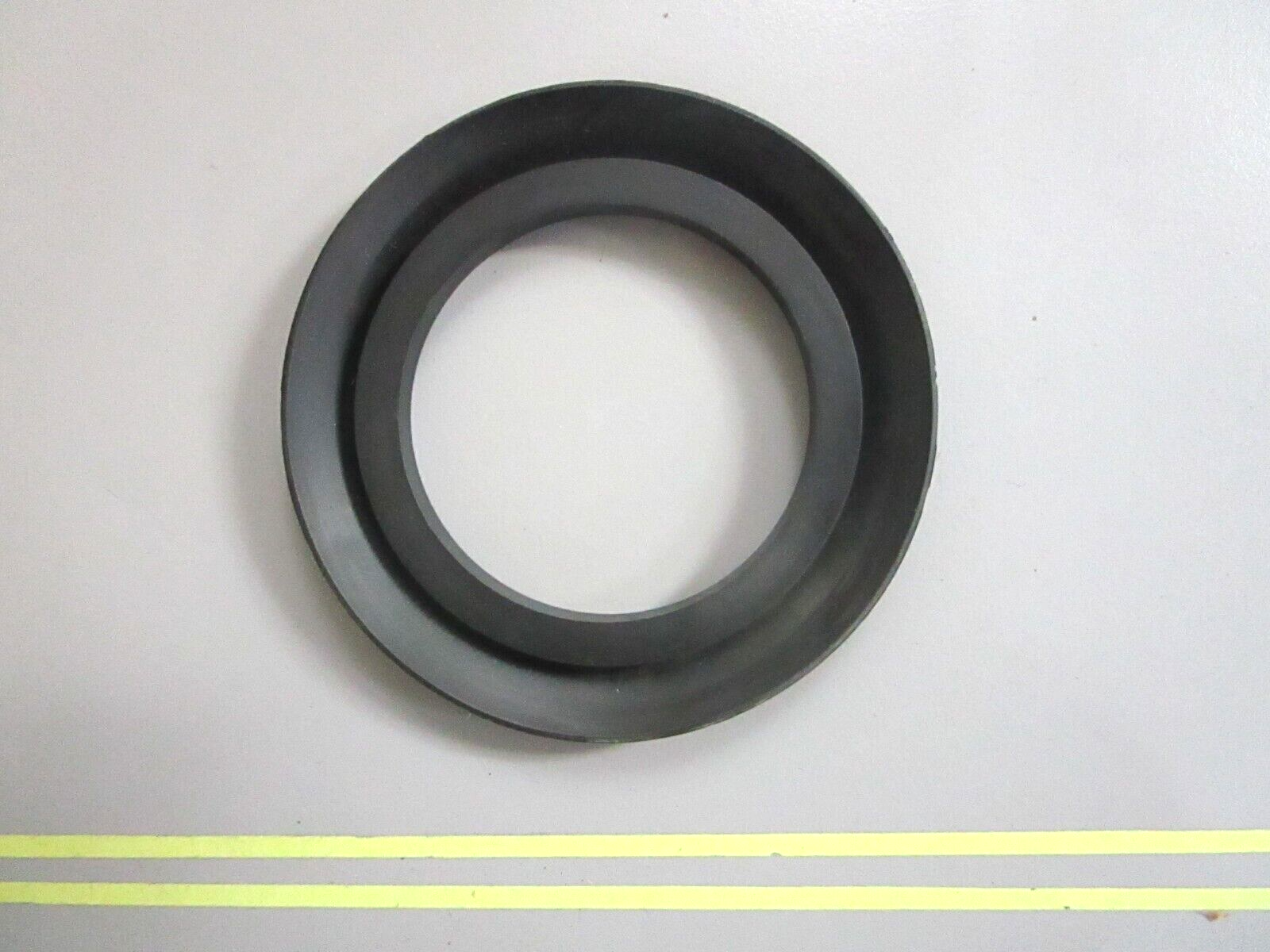 *NEW OEM* 0750 Volvo Penta RUBBER CUP 839349