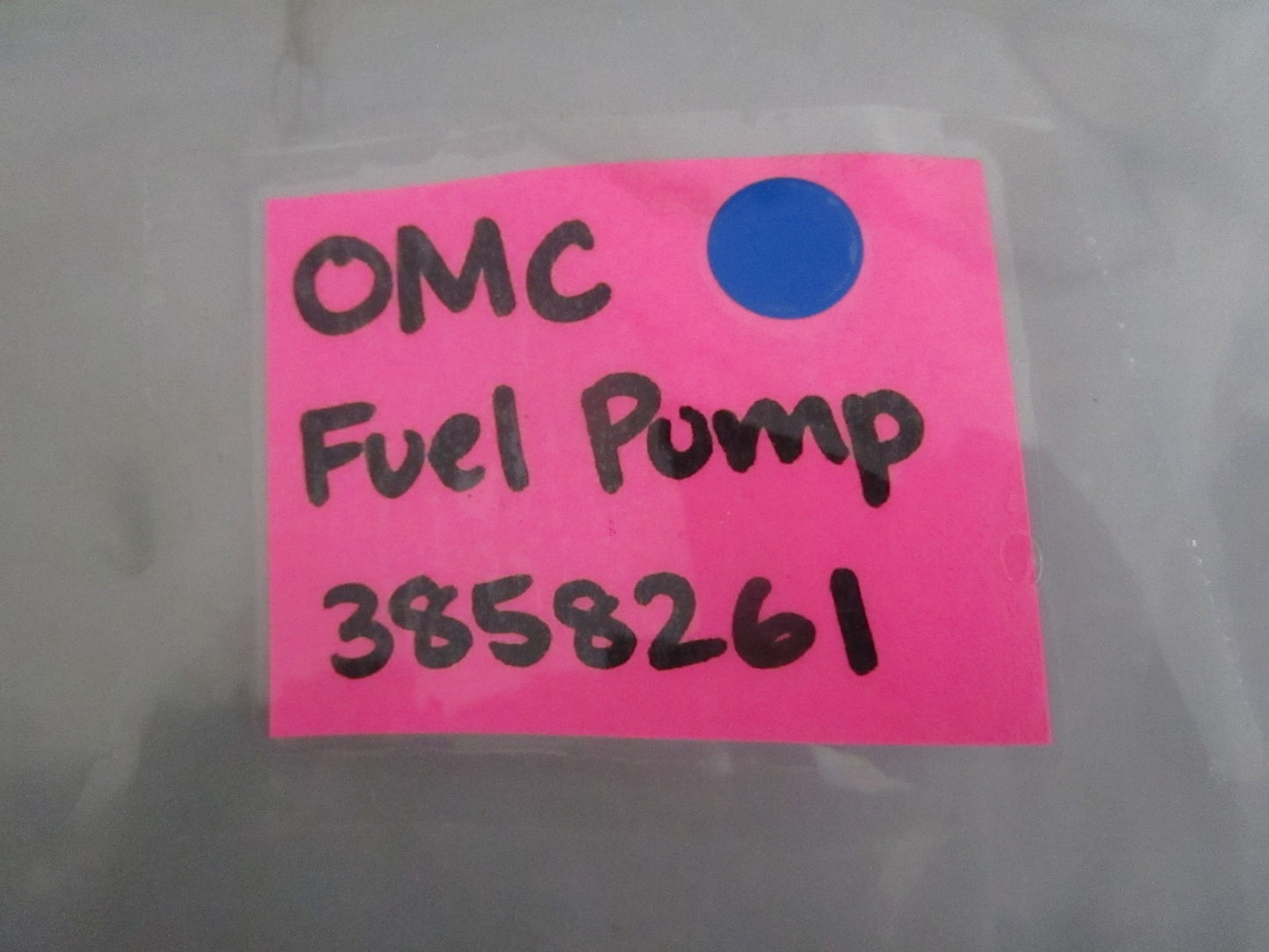 NEW OEM 3858261 Volvo Penta OMC Fuel Pump 0820