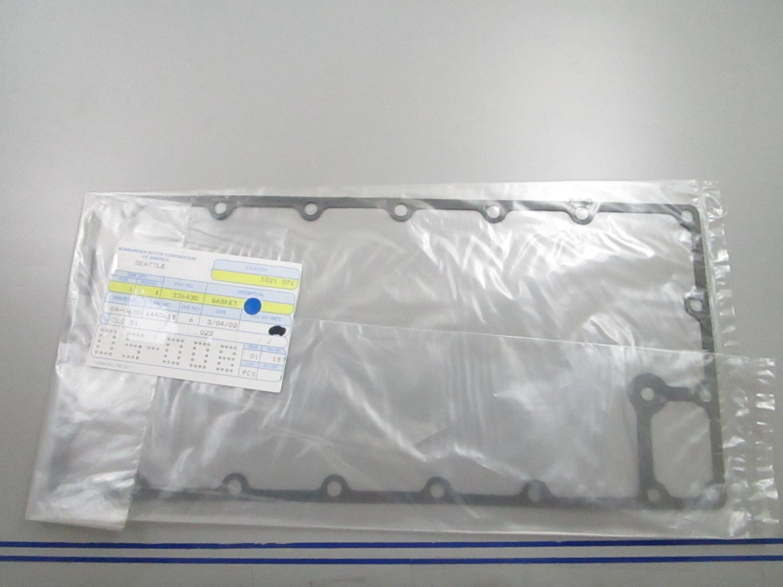 *NEW OEM* 0810 OMC Johnson Evinrude Gasket 336430 0336430