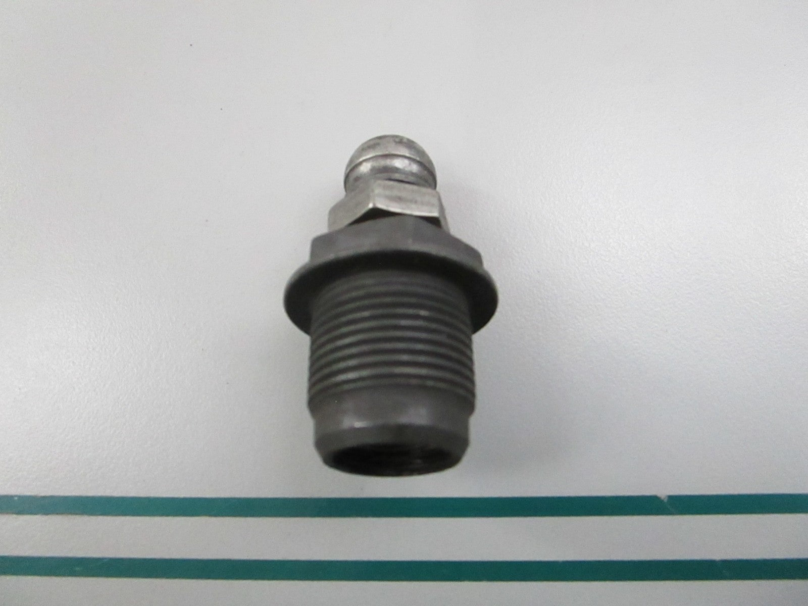NEW OEM 1160501120 Mercedes-Benz Ball Stud Assembly 0810