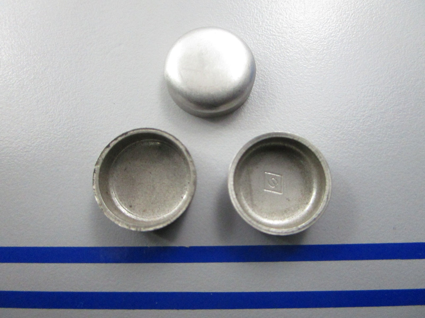 *NEW OEM* (LOT OF 3) 0810 Mercury Quicksilver Plug 74832