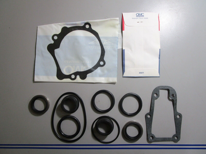 *NEW OEM* 0810 OMC Johnson Evinrude Gearcase Seal Kit 985612
