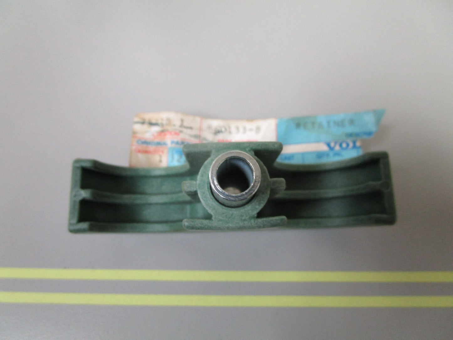 *NEW OEM* 0720 Volvo Penta Retainer 860133
