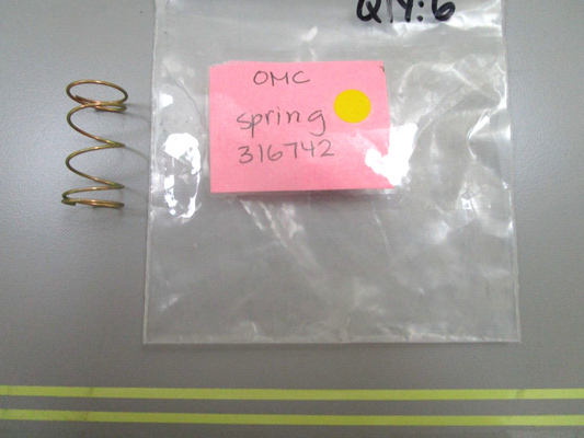 *NEW OEM* 0750 OMC Johnson Evinrude SPRING 316742 0316742