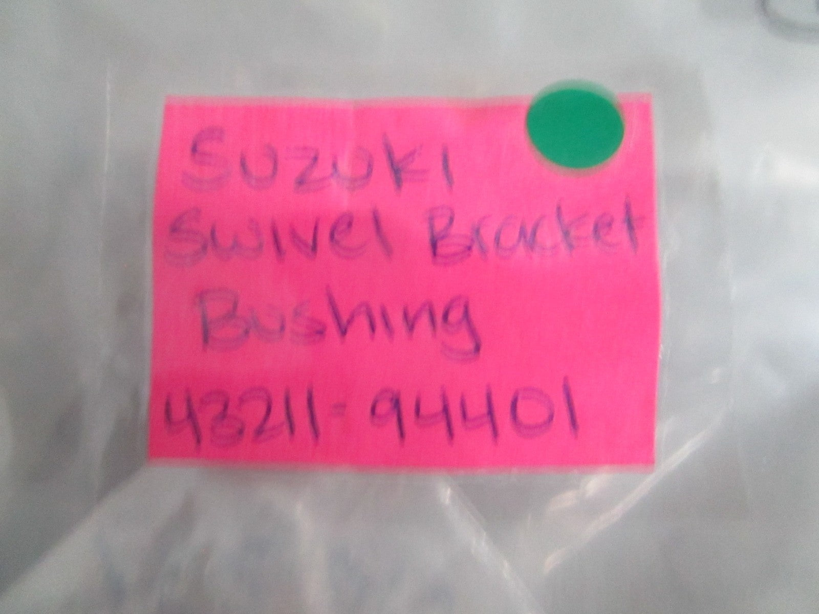 NEW OEM 43211-94401 Suzuki Swivel Bracket Bushing 0820
