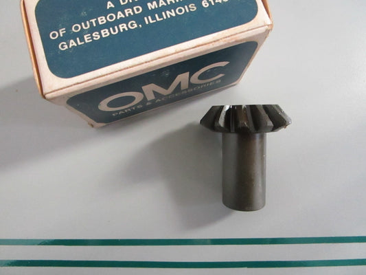 NEW OEM 308617 0308617 OMC Johnson Evinrude 12T Pinion Gear 0820