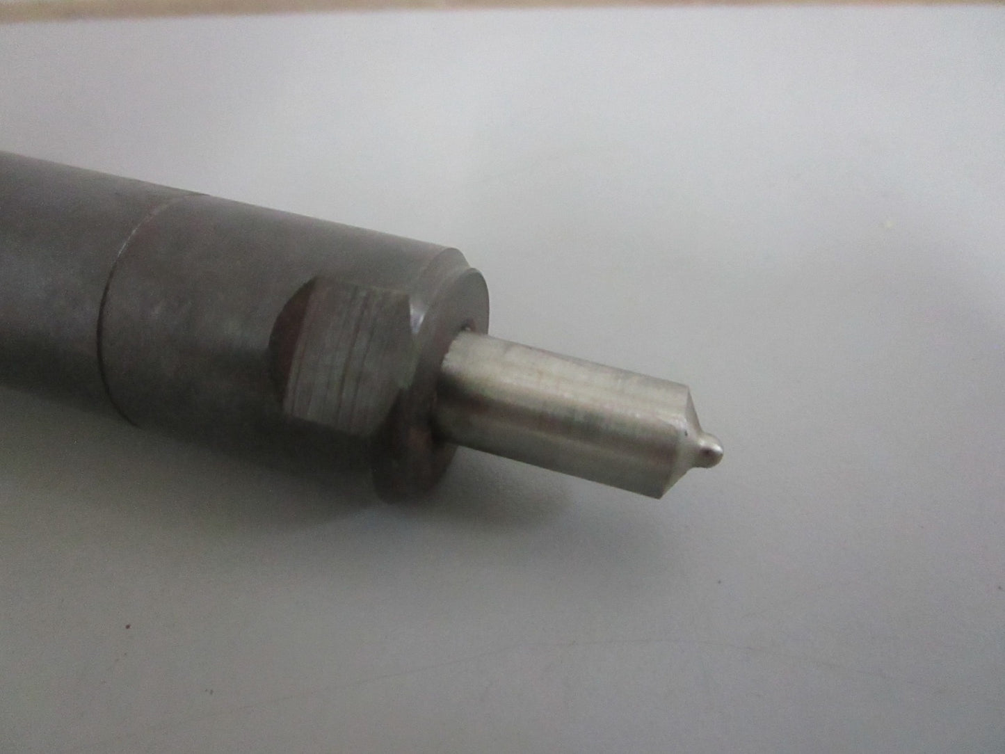 *NEW OEM* 0820 Volvo Penta Fuel Injector 833191