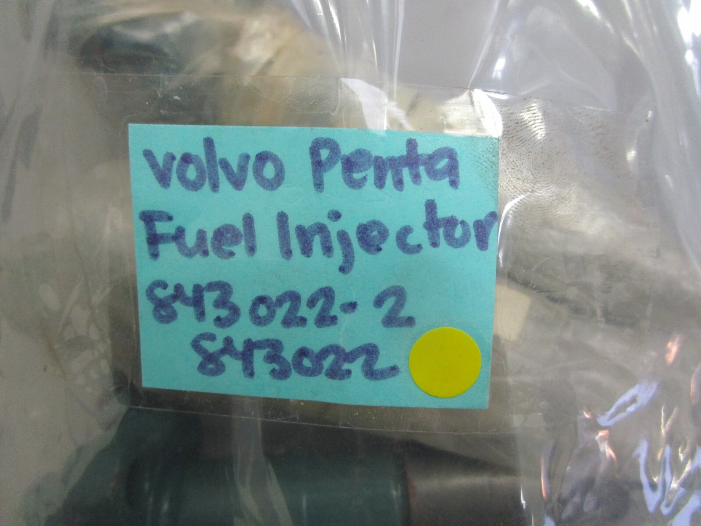 *NEW OEM* 0820 Volvo Penta Fuel Injector 843022