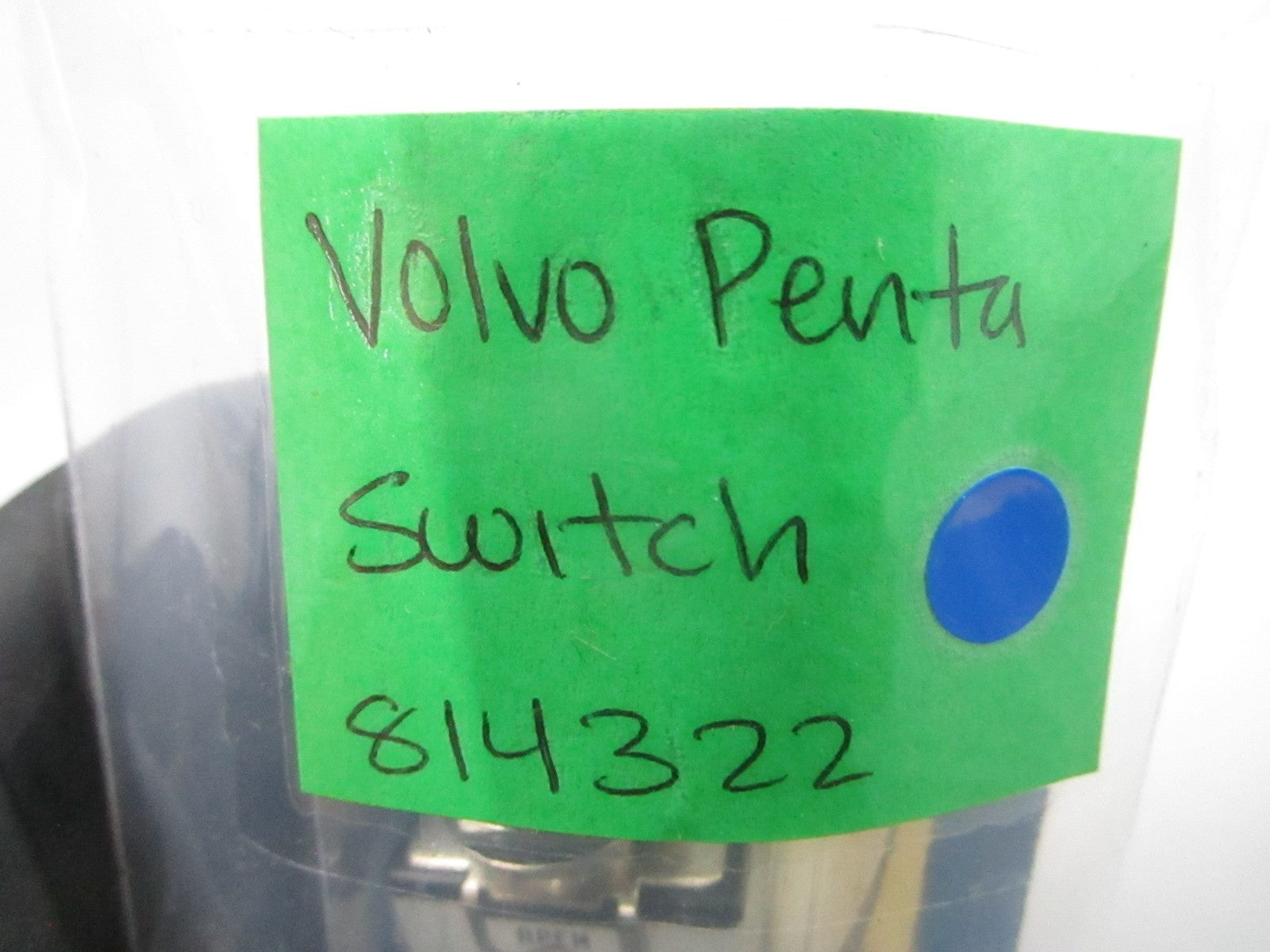 *NEW OEM* 0810 Volvo Penta Switch 814322