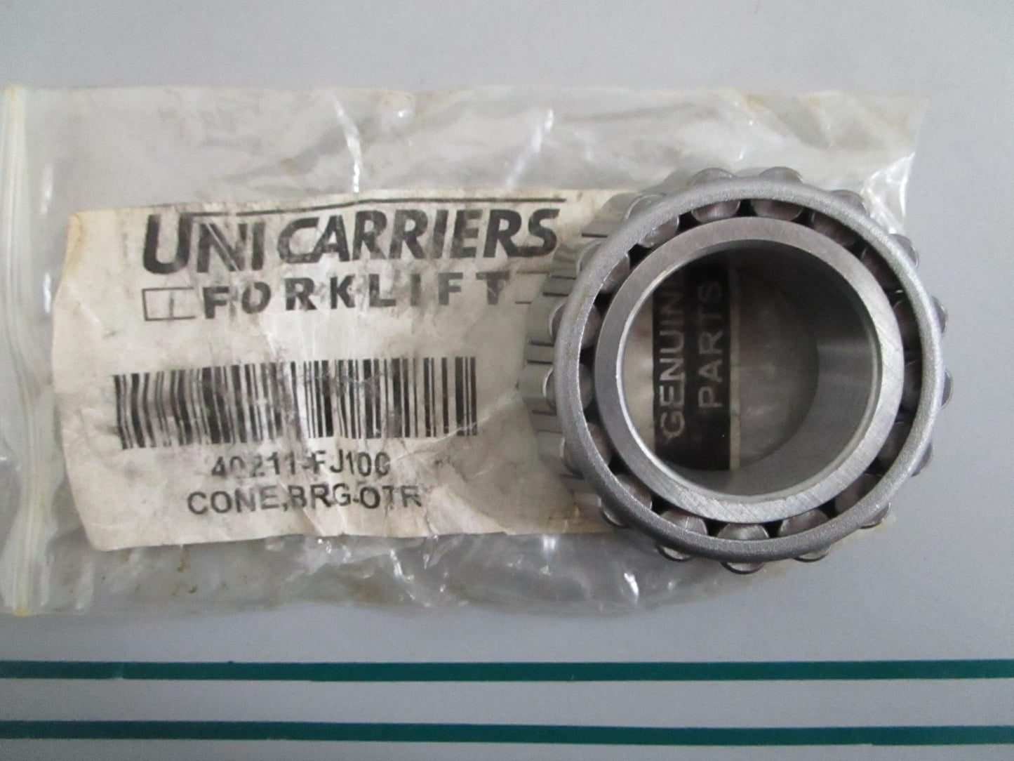 NEW OEM 40210-FJ100 UniCarriers Tapered Roller Bearing 0820