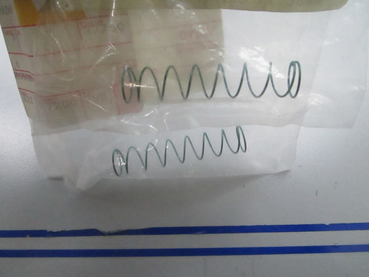 *NEW OEM* (LOT OF 2) 0810 Volvo Penta Spring 856285