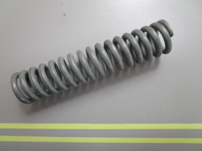*NEW OEM* 0810 Volvo Penta Spring 463389